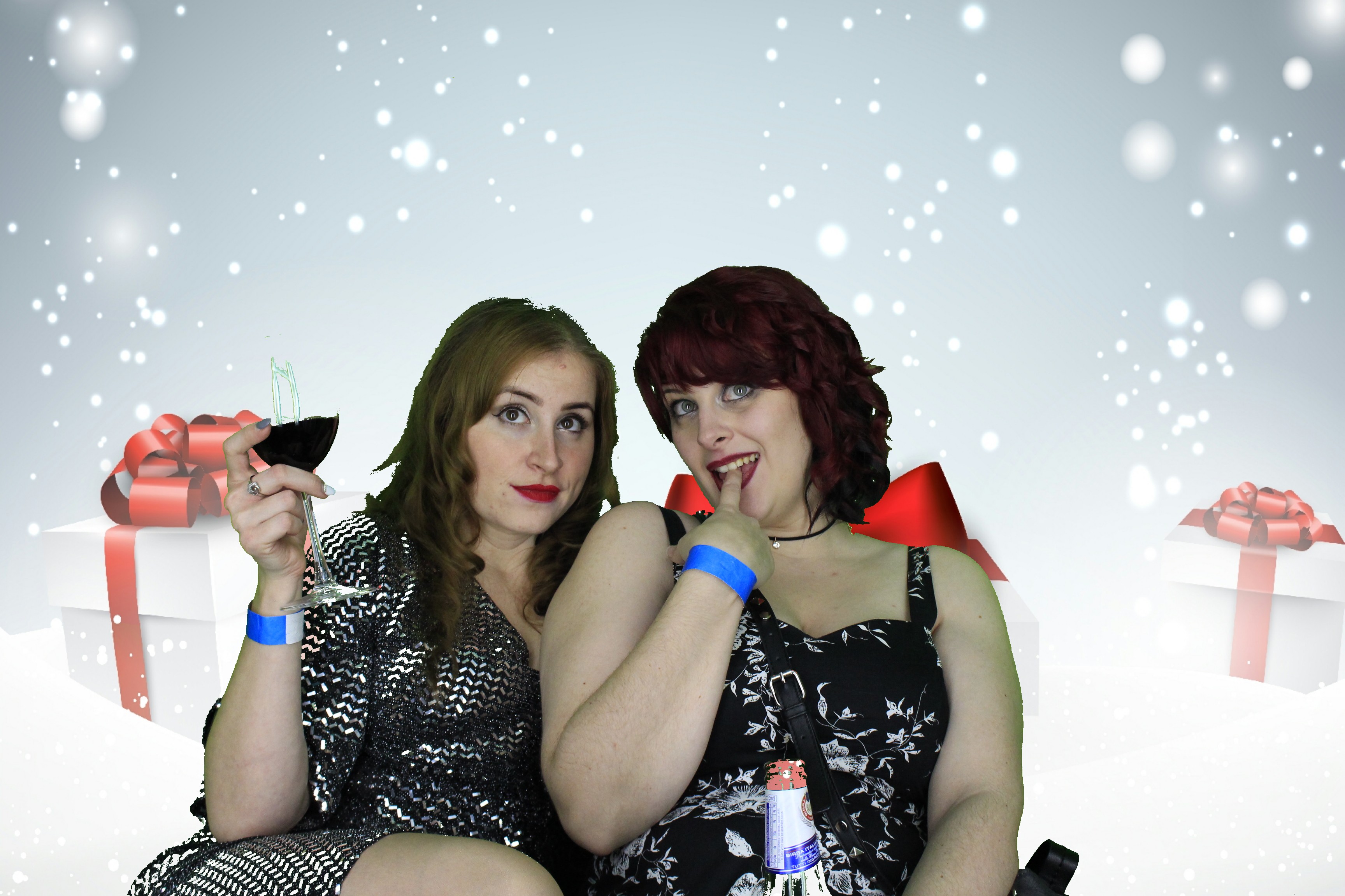 Guardian Christmas Party | View more photos from the event at gallery.myphotoboothexperience.co.uk/u/MyPhotoBoothExperienceLtd/Guardian-Christmas-Party